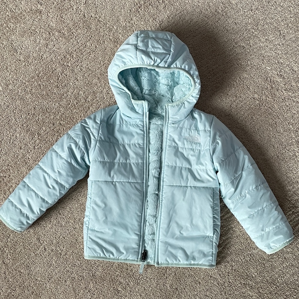 The North Face Girls’ Reversible Shasta Full-Zip Hooded Jacket in Soft Blue